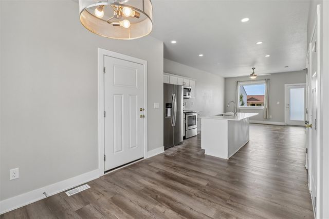 1418 NE Little Beaver Drive, Grimes, IA 50111