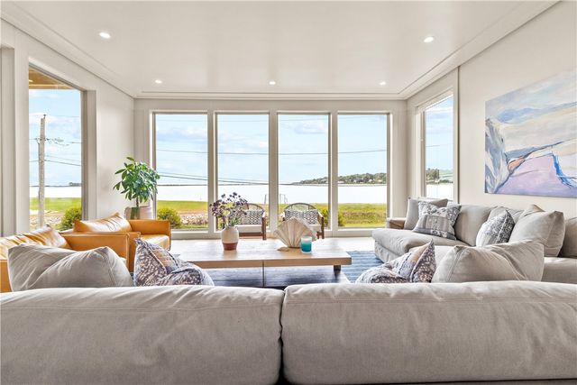 82 Ellery Road, Newport, RI 02840
