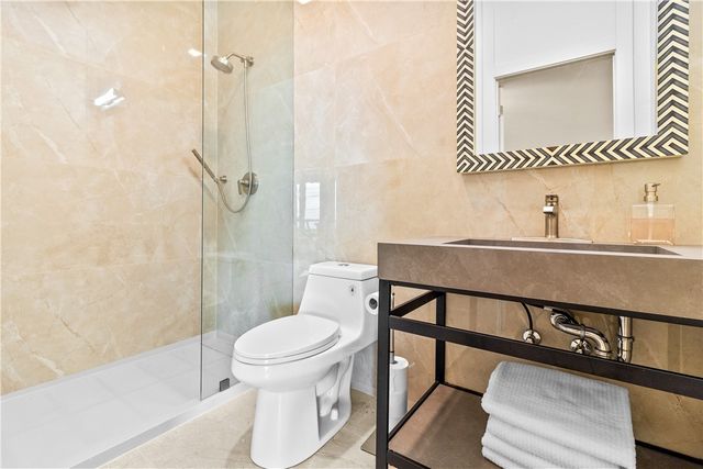 82 Ellery Road, Newport, RI 02840