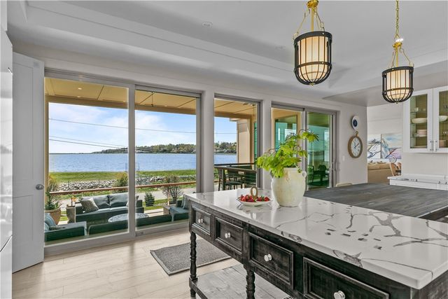 82 Ellery Road, Newport, RI 02840