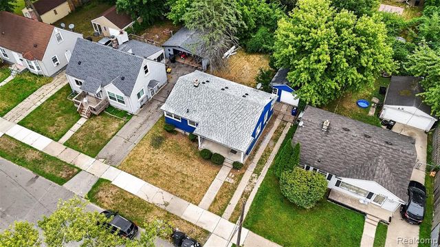 17712 Fenton Street, Detroit, MI 48219