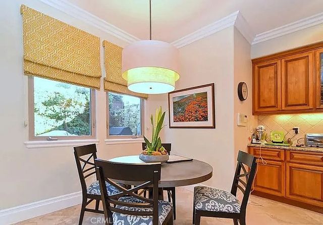 3200 Elm Avenue, Manhattan Beach, CA 90266