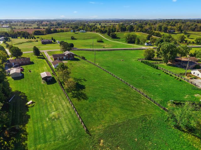 1414 Perryville Road, Harrodsburg, KY 40330
