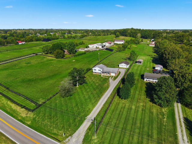 1414 Perryville Road, Harrodsburg, KY 40330