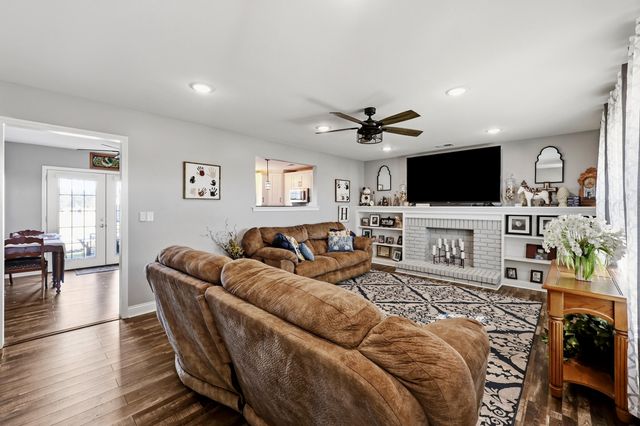 1414 Perryville Road, Harrodsburg, KY 40330