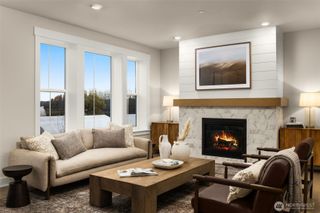 14306 149th Place NE #2, Woodinville, WA 98072