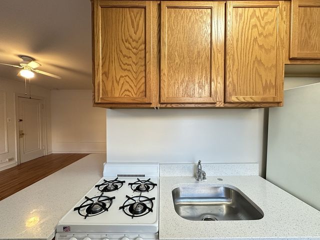 4531 N Ashland Avenue 111, Chicago, IL 60640