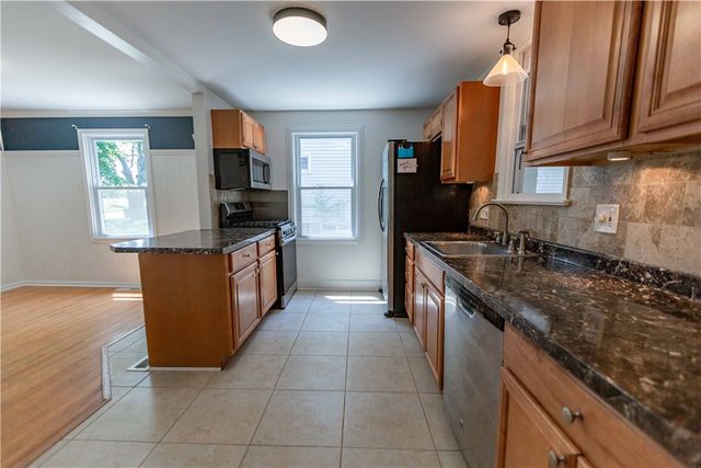39 Ridgewood Drive, Irondequoit, NY 14622