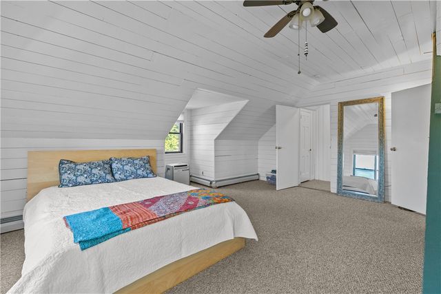 167 Coggeshall Avenue E, Newport, RI 02840