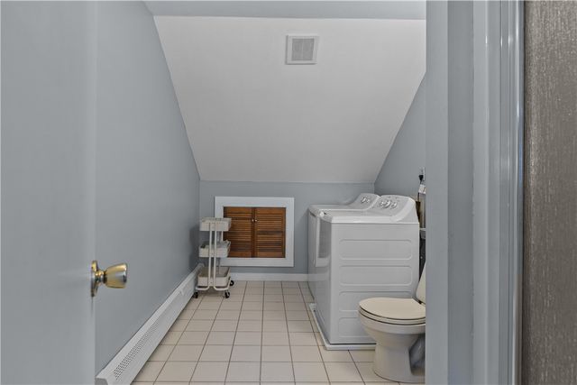 167 Coggeshall Avenue E, Newport, RI 02840