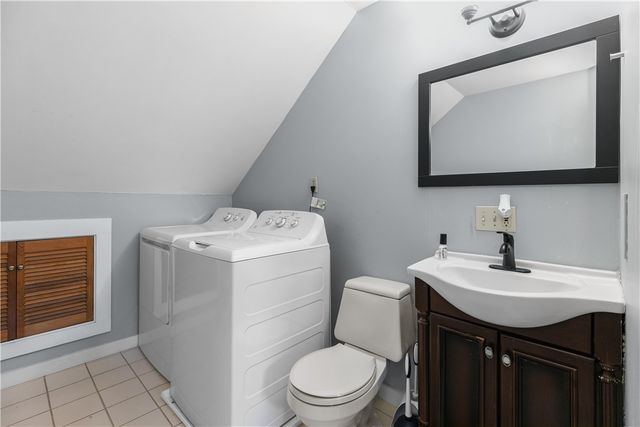 167 Coggeshall Avenue E, Newport, RI 02840