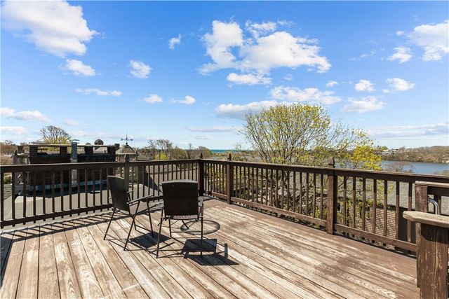 167 Coggeshall Avenue E, Newport, RI 02840