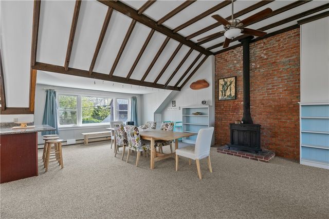 167 Coggeshall Avenue E, Newport, RI 02840