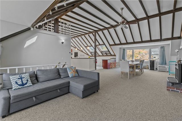 167 Coggeshall Avenue E, Newport, RI 02840