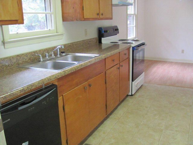 222 Cuttino, Sumter, SC 29150