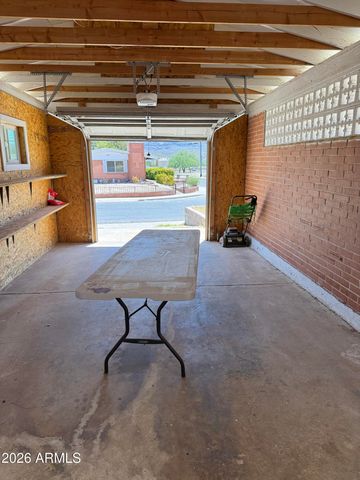 218 W HARTFORD Road, Kearny, AZ 85137