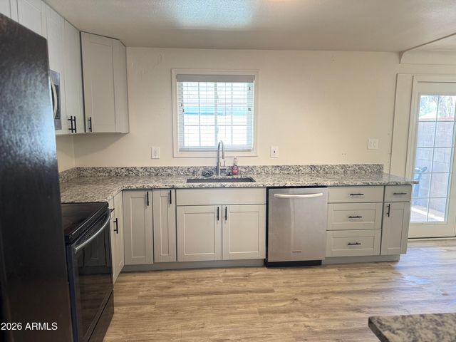 218 W HARTFORD Road, Kearny, AZ 85137