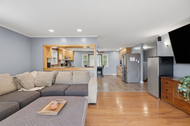 1373 N Orange Rd, Athol, MA 01331