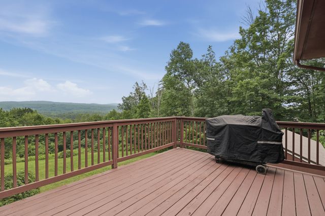 1373 N Orange Rd, Athol, MA 01331