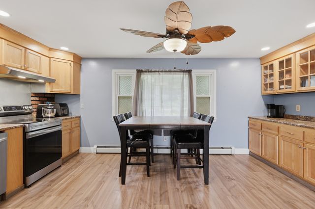 1373 N Orange Rd, Athol, MA 01331