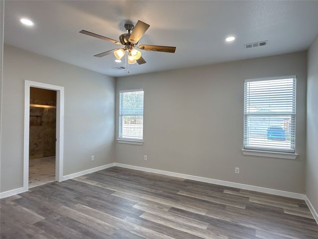 1913 Pin Oak Trail, Anna, TX 75409