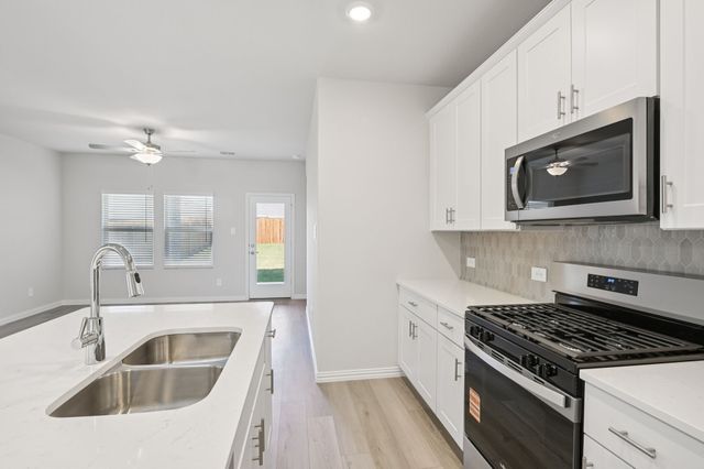 3609 Bridgeport Drive, Farmersville, TX 75442