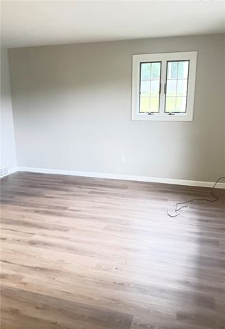 121 Connie Dr B, Ross Twp, PA 15214