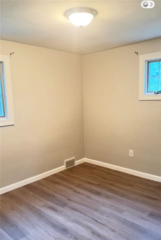121 Connie Dr B, Ross Twp, PA 15214