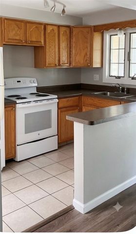 121 Connie Dr B, Ross Twp, PA 15214