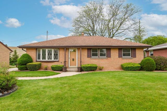 1631 W Bottsford AVENUE, Milwaukee, WI 53221
