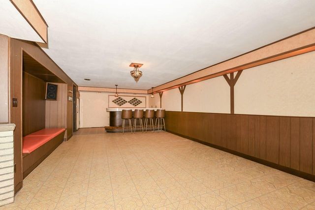 1631 W Bottsford AVENUE, Milwaukee, WI 53221