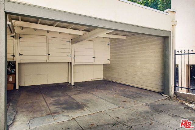 846 S Lucerne Boulevard, Los Angeles, CA 90005