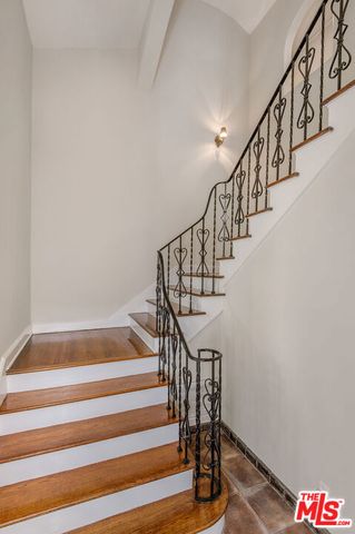 846 S Lucerne Boulevard, Los Angeles, CA 90005