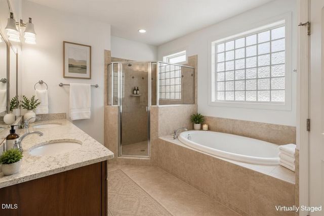 22 Treywood Lane, Chapel Hill, NC 27516