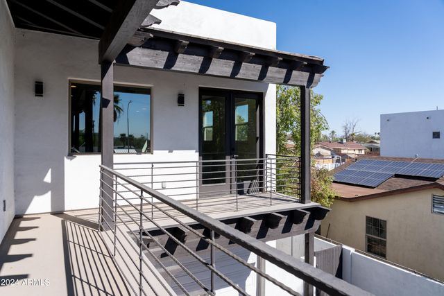 1004 E Tempe Drive, Tempe, AZ 85281