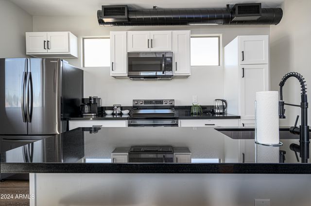 1004 E Tempe Drive, Tempe, AZ 85281