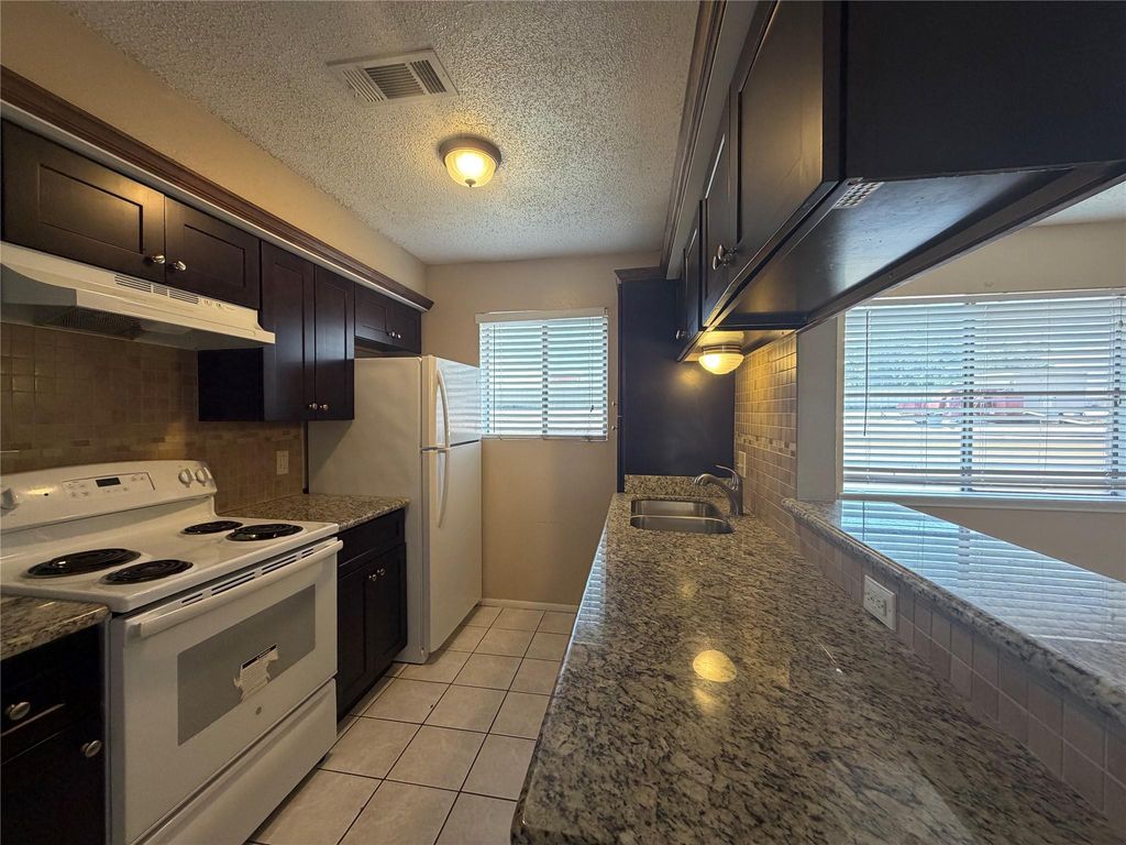 1410 Blalock Road 3, Houston, TX 77055