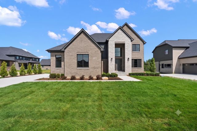 57242 Veridian Boulevard, Washington Twp, MI 48094