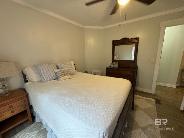 12181 Perdido Street, Lillian, AL 36549