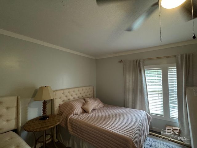 12181 Perdido Street, Lillian, AL 36549