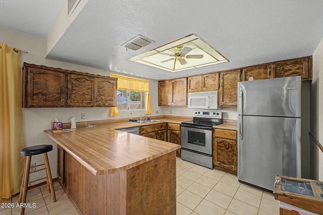 3951 E GABLE Avenue, Mesa, AZ 85206