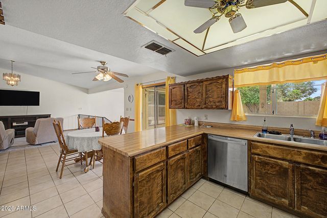 3951 E GABLE Avenue, Mesa, AZ 85206