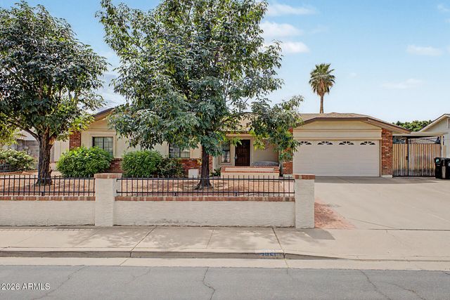 3951 E GABLE Avenue, Mesa, AZ 85206