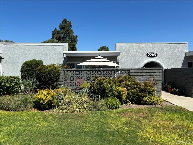2205 Via Mariposa E G, Laguna Woods, CA 92637