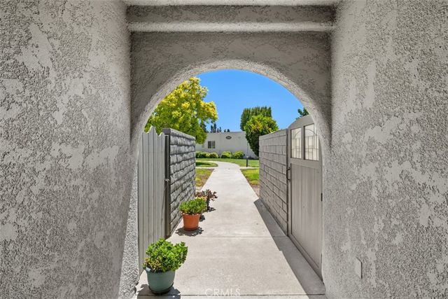 2205 Via Mariposa E G, Laguna Woods, CA 92637