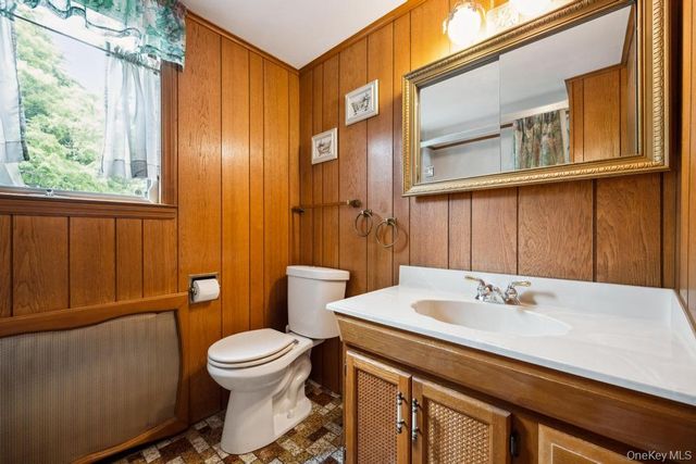 9 Lakeland Avenue, Patchogue, NY 11772