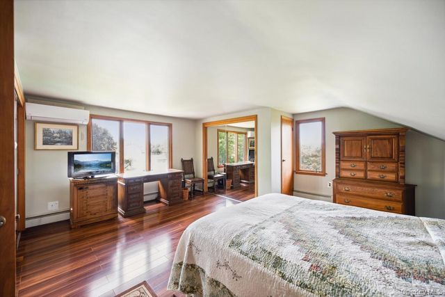 9 Lakeland Avenue, Patchogue, NY 11772