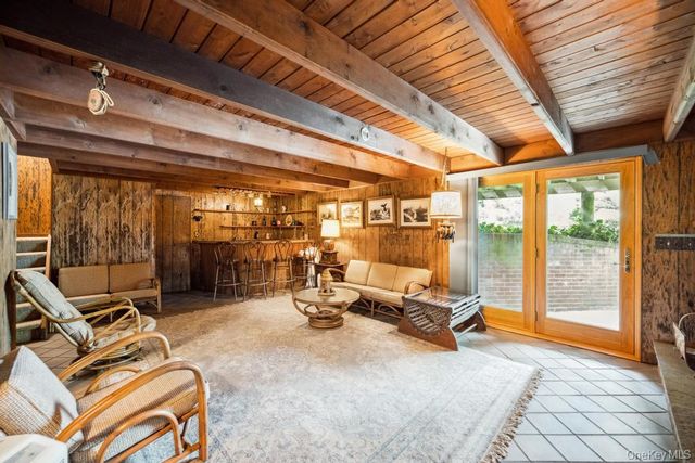 9 Lakeland Avenue, Patchogue, NY 11772