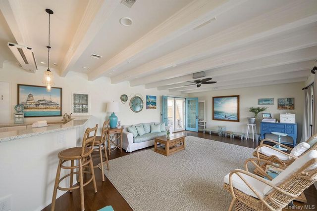 9 Lakeland Avenue, Patchogue, NY 11772