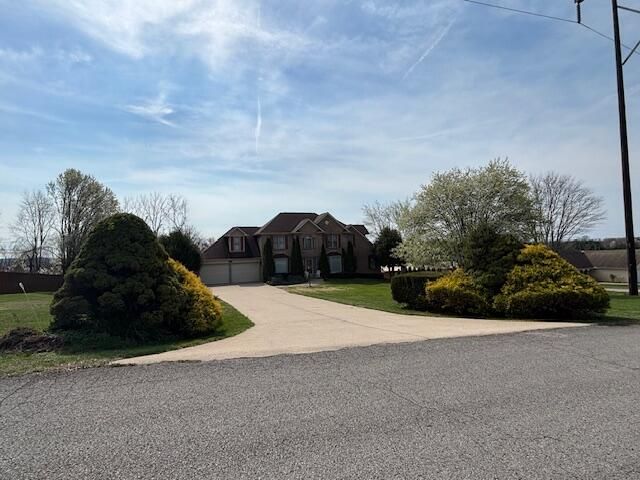 229 Shearwood Avenue, Somerset, KY 42503